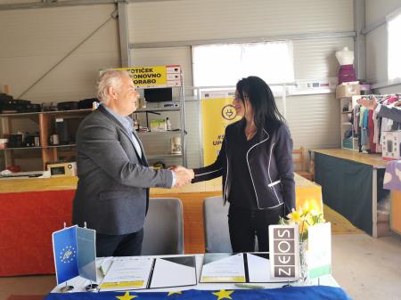 Direktor ZEOS in direktorica CPU